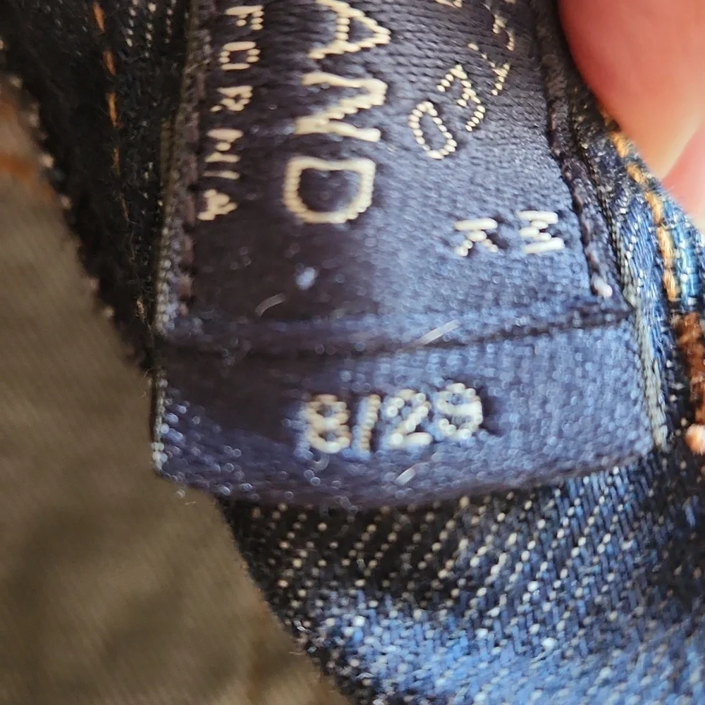 LUCKY BRAND womans size 8 dark wash capri - Picture 5 of 7